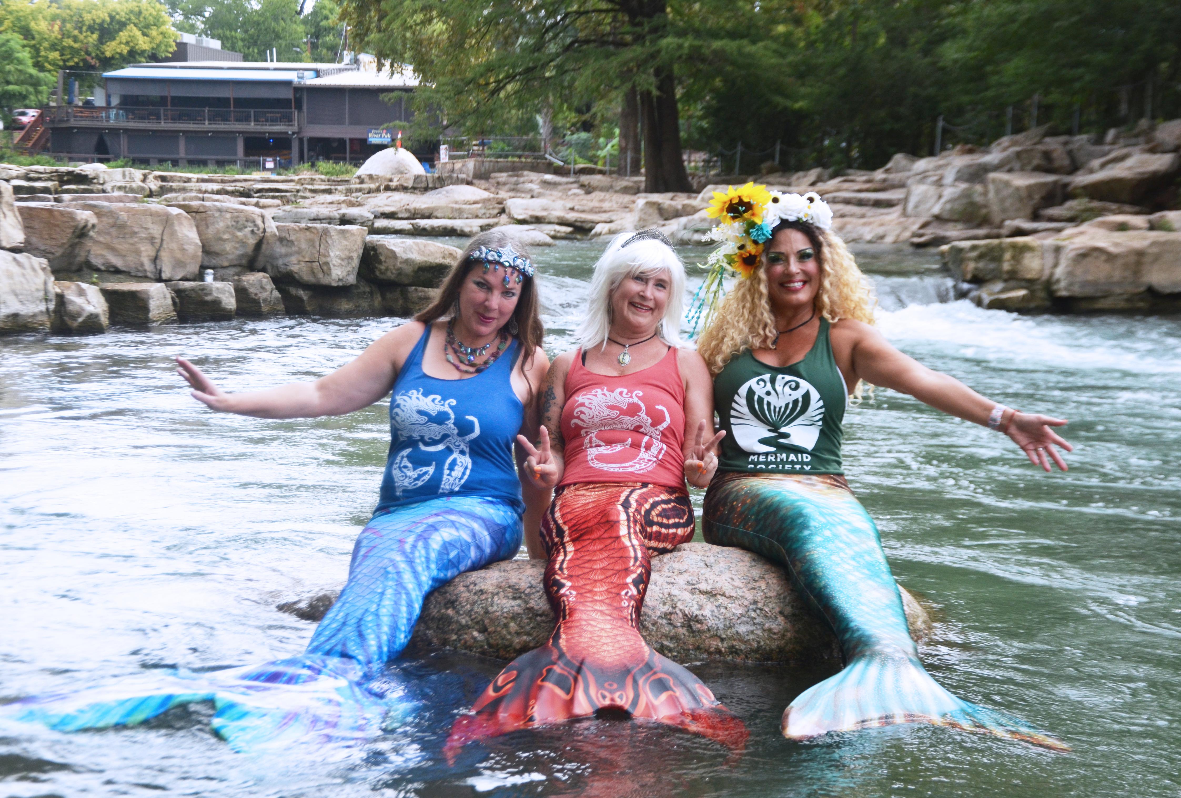 MERMAID TAKEOVER Mermaid Society SMTX ready to celebrate parade